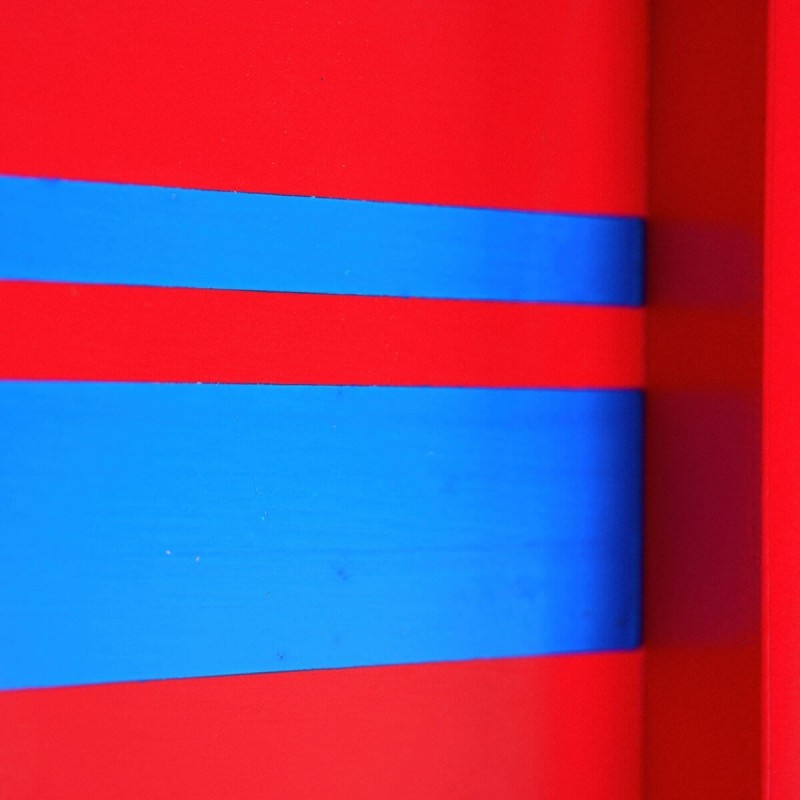 Συρταριέρα σε μπλε-κόκκινο χρώμα Frozen