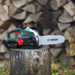 Theo Klein 8399 Bosch Chain Saw I Child-friendly, authentic replica of the original I Battery-powered saw with light and sound effects I Toy for children aged 3 years and up BOSCH 46069 7